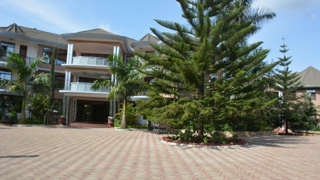 Nejobugg Palace Hotel Nkoanrua Екстериор снимка