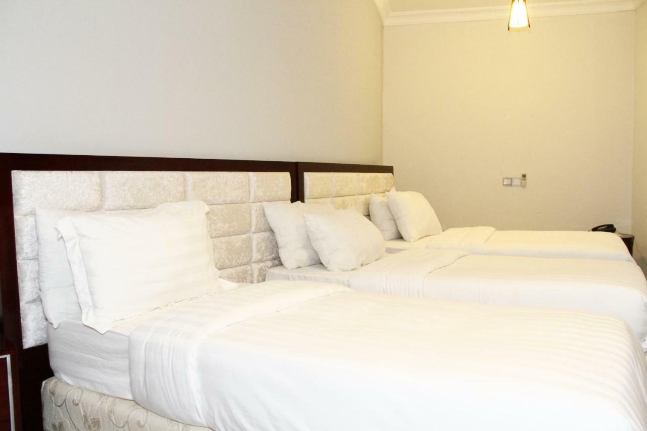 Nejobugg Palace Hotel Nkoanrua Стая снимка