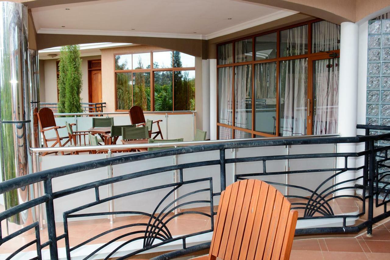 Nejobugg Palace Hotel Nkoanrua Екстериор снимка
