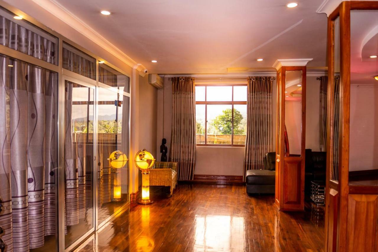 Nejobugg Palace Hotel Nkoanrua Екстериор снимка