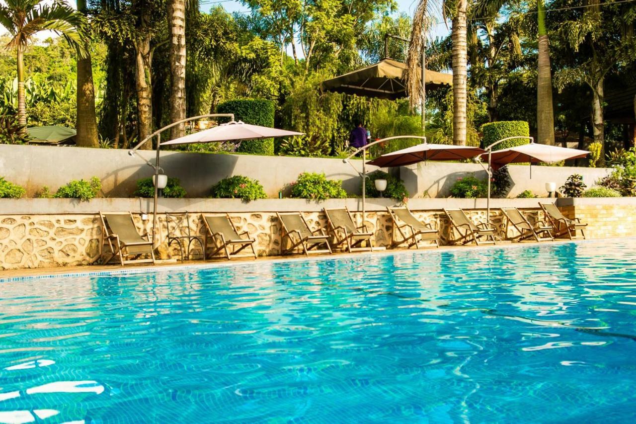 Nejobugg Palace Hotel Nkoanrua Екстериор снимка